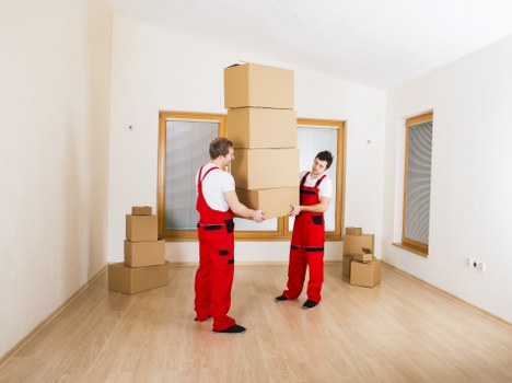 Reviewing details of a complaint in a moving company process